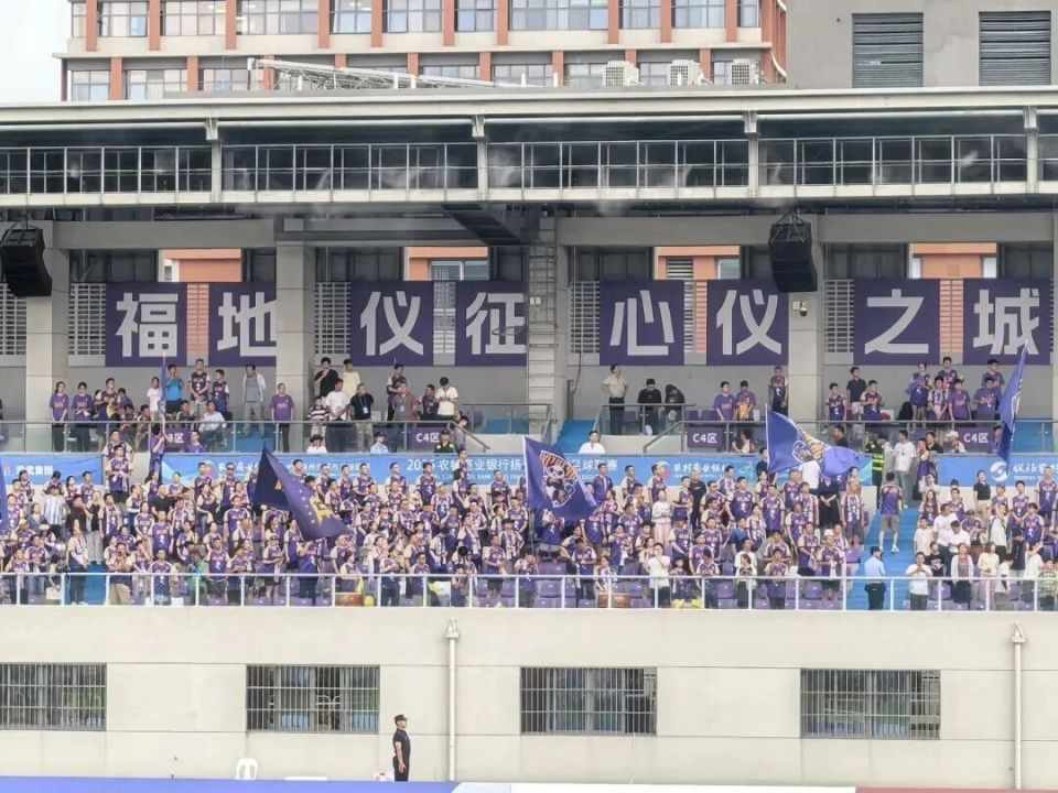 振旗鼓, BExE, 赵国民