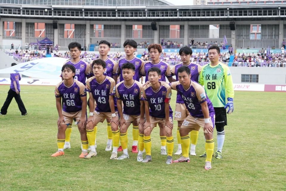 色的表现回, dhFA