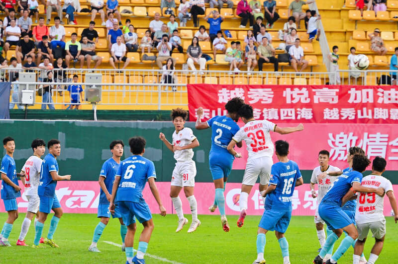 参赛资格, 让足球运动