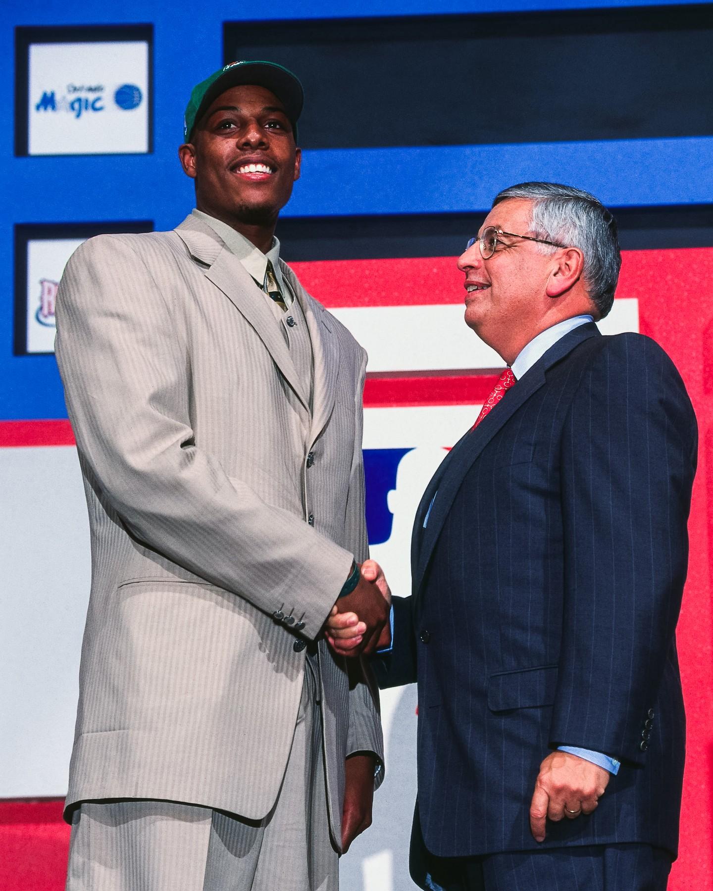 img, src, AA img, src, AA