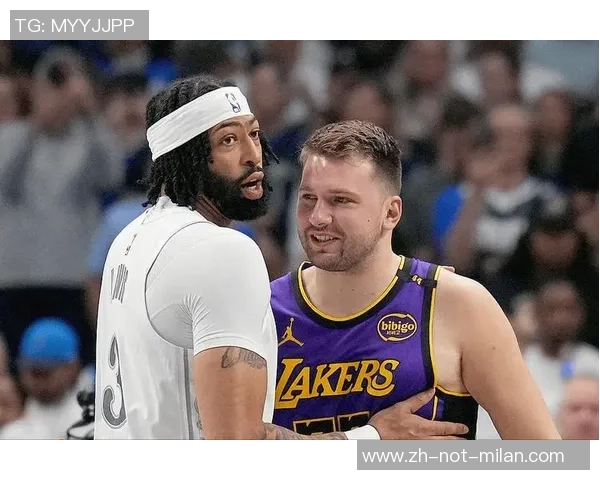 浓眉换东契奇内情曝光！老詹被蒙，湖人独行侠各怀鬼胎